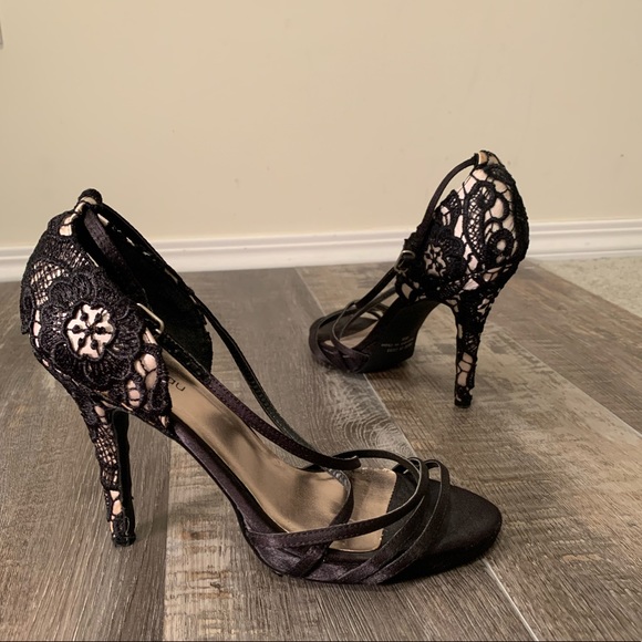 le chateau Shoes - 🔥Host pic Le chateau shoes great condition8.5